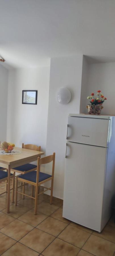Villa Kadinela, 200M From Kamenjak, Huge Quiet Garden With Barbecue, 2 New Kitchens プレマントゥーラ エクステリア 写真