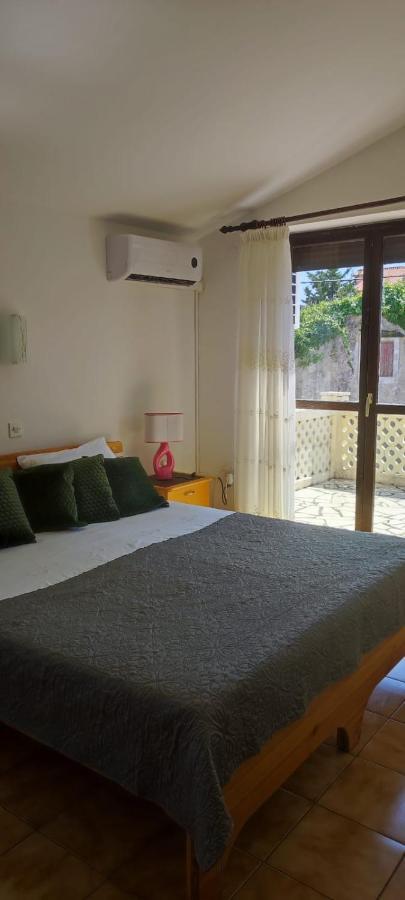 Villa Kadinela, 200M From Kamenjak, Huge Quiet Garden With Barbecue, 2 New Kitchens プレマントゥーラ エクステリア 写真