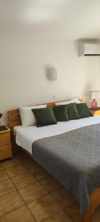 Villa Kadinela, 200M From Kamenjak, Huge Quiet Garden With Barbecue, 2 New Kitchens プレマントゥーラ エクステリア 写真
