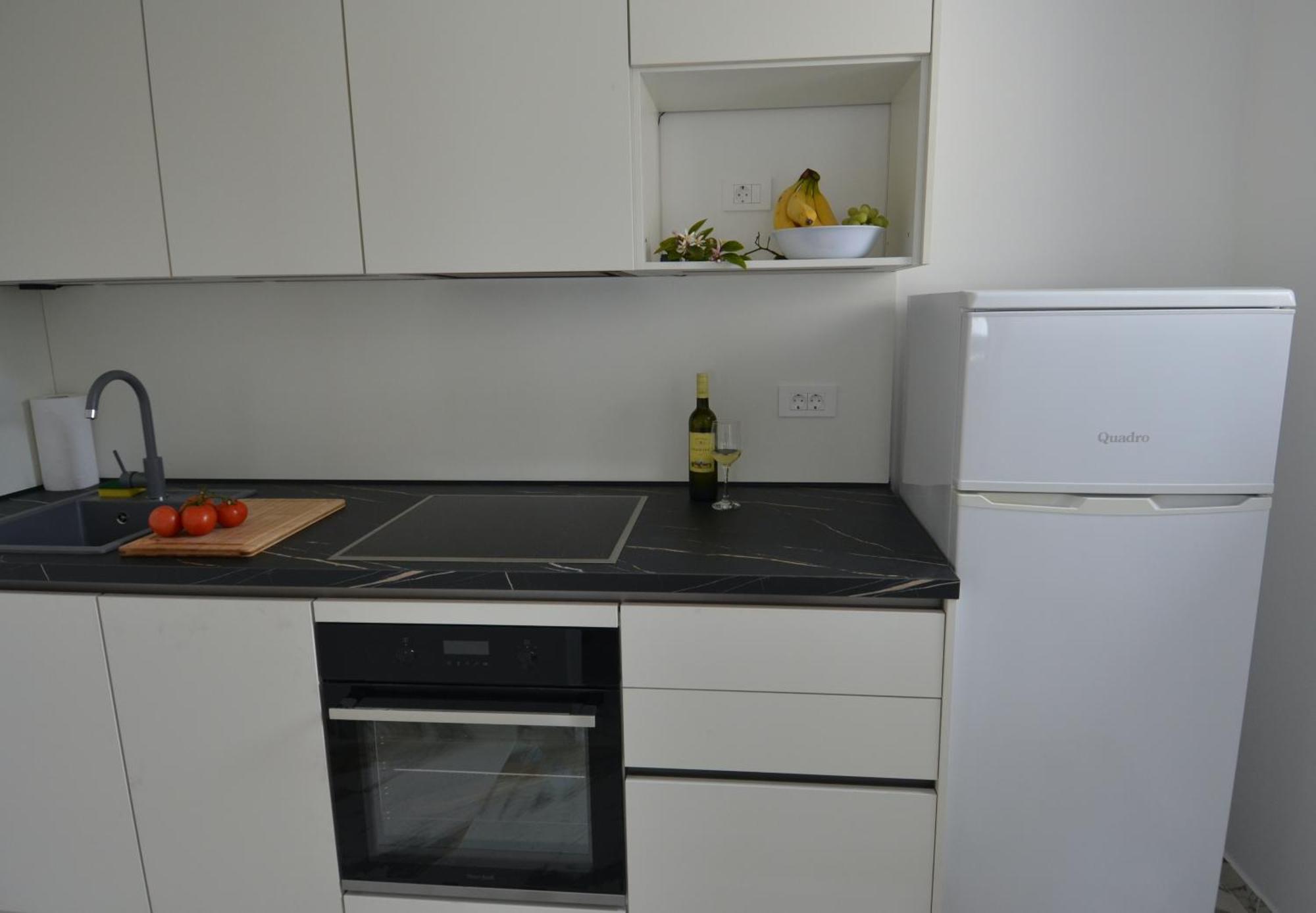 Villa Kadinela, 200M From Kamenjak, Huge Quiet Garden With Barbecue, 2 New Kitchens プレマントゥーラ エクステリア 写真